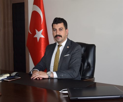 YENİ KAYMAKAMIMIZ SAYIN EMRAH AKDUMAN GÖREVE BAŞLADI 